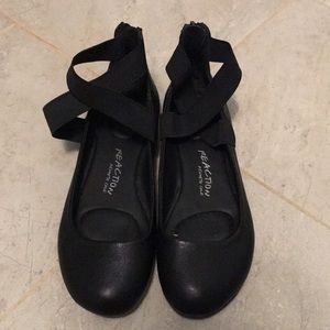 Kenneth Cole ballet flats